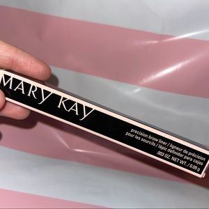 Precision Brow Liner, color is Brunette